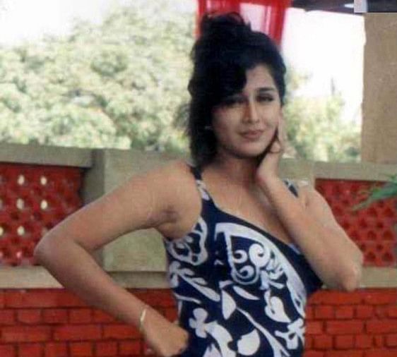 Actress Farheen Prabhakar Madhuri Dixit S Lookalike Manager Of Herbal Skin Products À¤ À¤ªà¤ À¤ª À¤¶ À¤¦ À¤à¤° À¤° À¤¤ À¤° À¤¤ À¤« À¤² À¤® À¤¸ À¤ À¤¯à¤¬ À¤¹ À¤à¤ À¤¥ À¤¯ À¤¹ À¤° À¤à¤¨ À¤à¤ À¤¸ À¤­ À¤² À¤°à¤¹ À¤à¤°à¤¬ À¤ À¤à¤ª À¤¨ Amar Four robbers of the notorious 'thak thak' gang assaulted and robbed bollywood actress farheen prabhakar of her wallet and mobile phones when she was on her way to a mall in south delhi. actress farheen prabhakar madhuri dixit