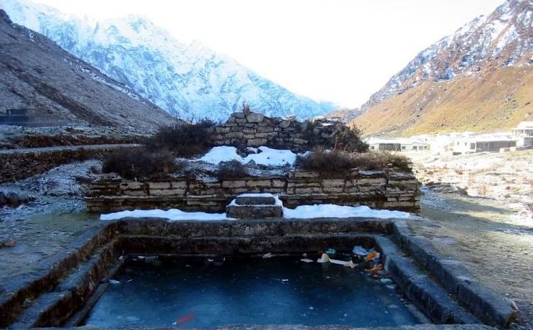 Five Mysterious Kund Losted In Kedarnath Disaster - जब एक झटके में 'गायब' हो गए थे पांच रहस्यमयी कुंड, आज तक नहीं खोज पाए वैज्ञानिक - Amar Ujala Hindi News Live