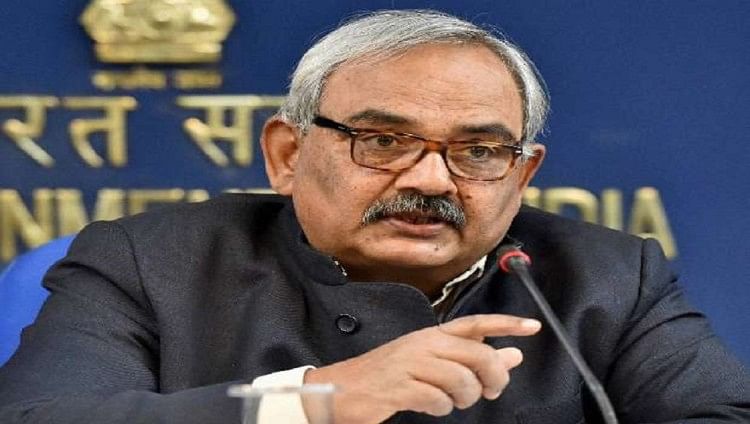 new CAG Rajiv Mehrishi is very close to Modi Government 