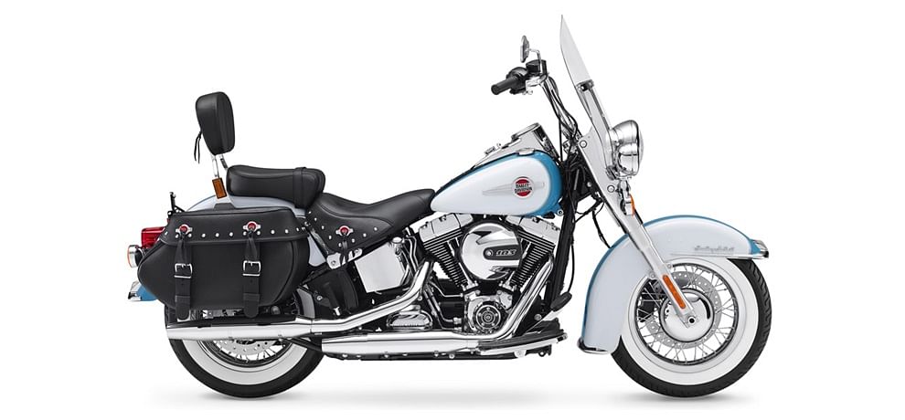 Harley Davidson Fat Boy And Heritage Softail Classic Price Slashed Harley Davidson न 2 5 ल ख तक घट ई अपन ब इक क क मत ज न ए अब क तन म म ल ग Amar Ujala Hindi News Live