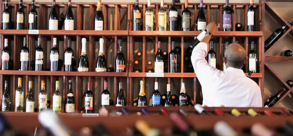 model wine shop