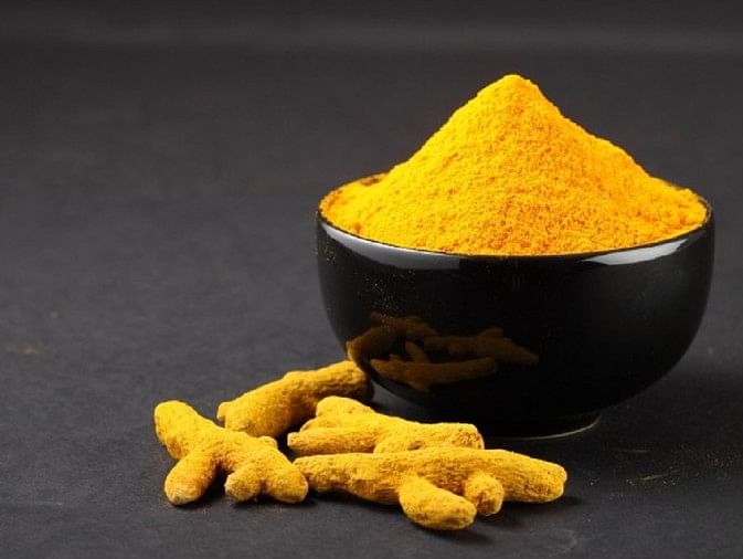 जानिए हल्दी के चमत्कारी उपाय, आपके जीवन की परेशानियां होंगी दूर turmeric