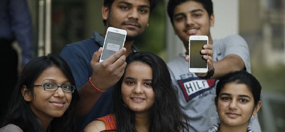 Smartphones effects on new generation of Indian Youth