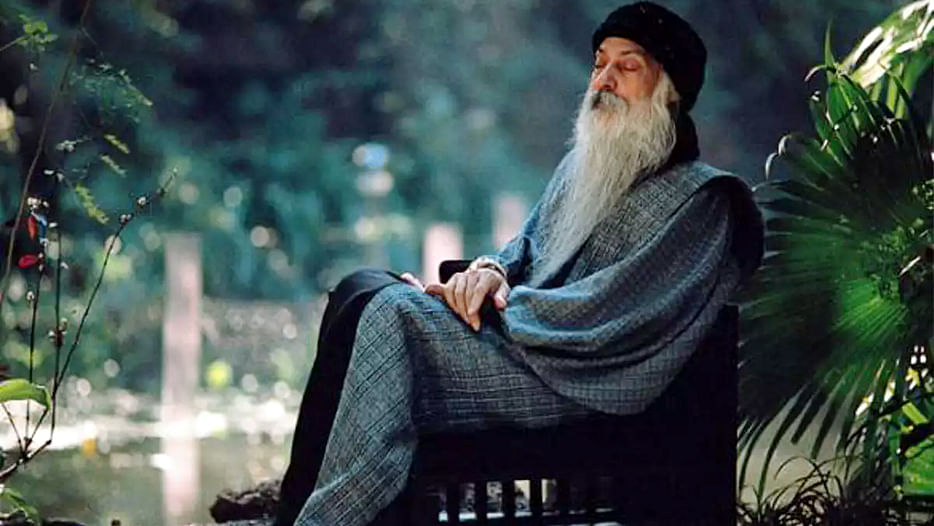 Happy Birthday Osho:lessons On Love, Life And Fear From An Amazing  Philosopher - ओशो: मनुष्य एक रोग है, जिसके दो इलाज हैं - Amar Ujala Hindi  News Live