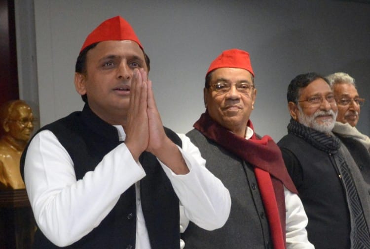 ex mla of bjp and bsp joined samajwadi party