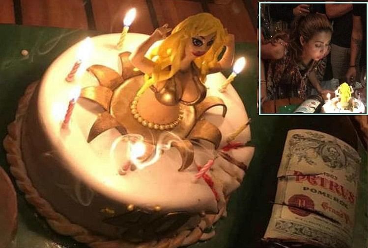 This Is How Amrita Arora Celebrates Her 40th Birthday à¤…à¤® à¤¤ à¤…à¤° à¤¡ à¤• à¤¬à¤° à¤¥à¤¡ à¤ªà¤° à¤•à¤Ÿ à¤…à¤¶ à¤² à¤² à¤¬à¤° à¤¥à¤¡ à¤• à¤• à¤•à¤° à¤¨ à¤•à¤ª à¤° à¤• à¤¥ à¤¯ à¤¶à¤° à¤°à¤¤ Amar Ujala Hindi News Live this is how amrita arora celebrates her