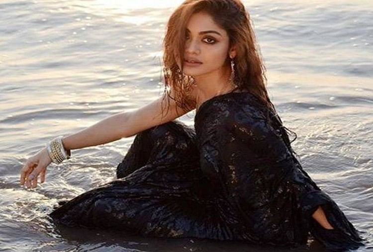 Uttran Actress Sreejita De Looking Smoking Hot In Her Latest Photoshoot