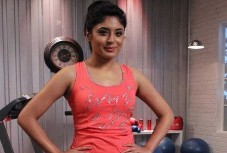 Kritika Kamra First Time Speaks About His Rumored Relationship With