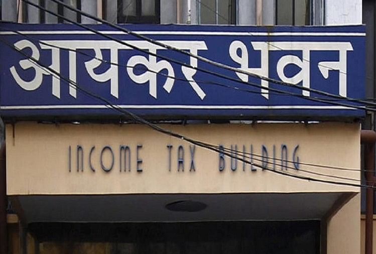 Increase income tax exemption limit to 3.5 lakh while company tax deducted to 25 percent