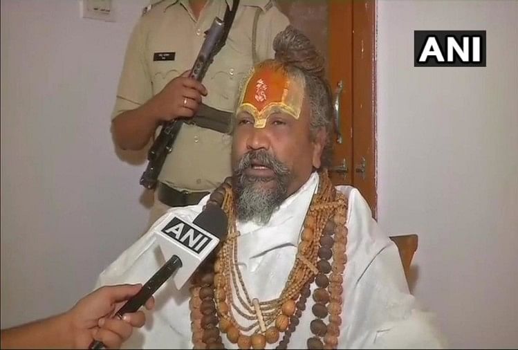 कंप्यूटर बाबा नामदेव दास त्यागी के खिलाफ एक और एफआईआर दर्ज की गई
