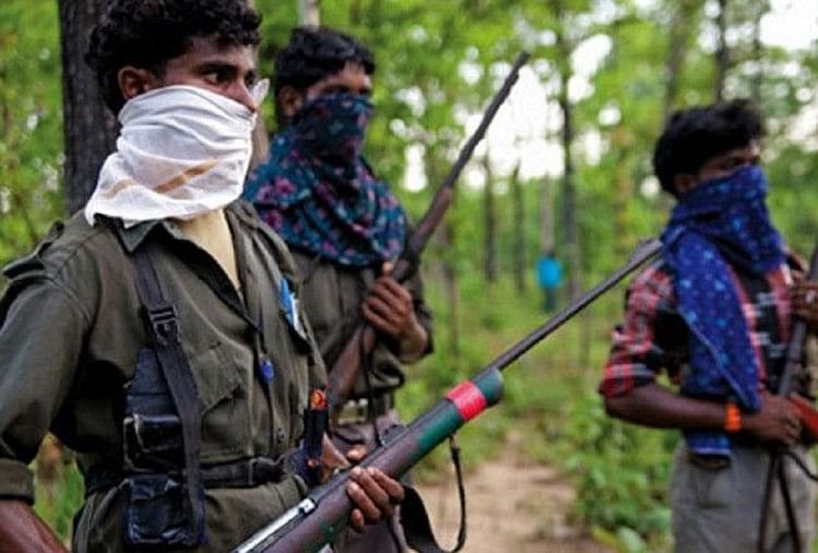छत्तीसगढ़ चुनाव 2018: बस्तर में नक्सलियों ने नदी पार के वोटरों को दी चुनाव बहिष्कार की चेतावनी naxals