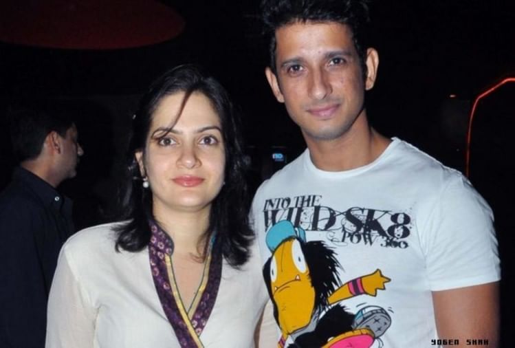 Семья джоши. Семья джоши. Шарман джоши с отцом. Шарман джоши с женой. Семья джоши.