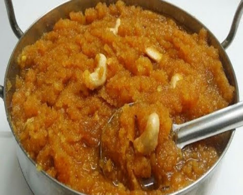 Recipe Of Moong Dal Halwa In Hindi - 15 मिनट में बनाएं मूंग दाल का हलवा,  तरीका भी जान लें - Amar Ujala Hindi News Live