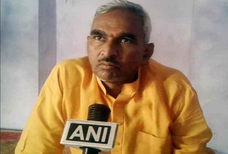 बीजेपी विधायक सुरेंद्र सिंह का विवादित बयान, राहुल गांधी को रावण और प्रियंका को बताया शूर्पणखा BJP MLA Surendra Singh controversial statement about rahul gandhi and priyanka gandhi