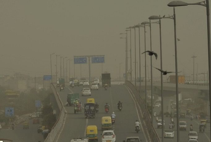 दिल्ली में वायु गुणवत्ता ‘गंभीर’ स्तर के पास पहुंची के लिए इमेज परिणाम