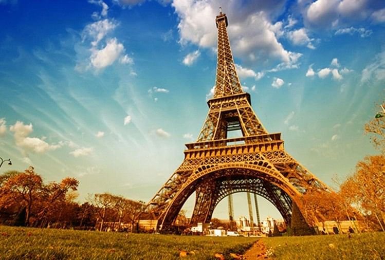 Paris Is Making Bulletproof Walls And Metal Fences Around Eiffel Tower To Protect It From Terrorist लगभग 300 कर ड र पए क श श क द व र स घ र ग एफ ल ट वर ज न ए क य ह