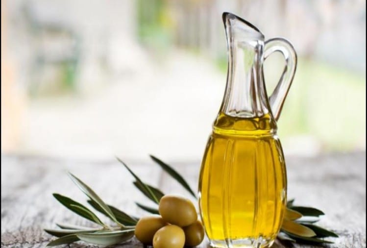 Olive Oil Benefits In Hindi Benefits Of Olive Oil Is Good For Health Must Use In Food द ल क ल ए श नद र ट न क ह य ख स त ल 9 तरह क ब म र य स