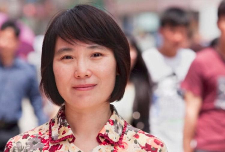 Chinese women giving head