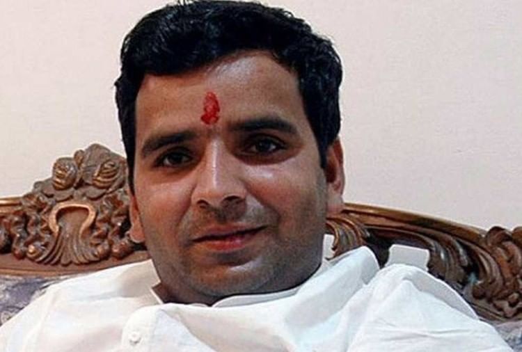 Coronavirus Akhilesh Yadav S Brother And Former Mp Dharmendra Yadav Corona Positive Coronavirus à¤à¤ à¤² à¤¶ à¤¯ à¤¦à¤µ à¤ à¤­ à¤ à¤à¤° à¤ª à¤° à¤µ à¤¸ à¤¸à¤¦ à¤§à¤° à¤® à¤¦ à¤° à¤¯ à¤¦à¤µ à¤ à¤° à¤¨ à¤ª à¤ à¤ à¤µ à¤¸ à¤«à¤ à¤® à¤¨ à¤ª à¤ à¤à¤ Listen to dharmendra yadav | soundcloud is an audio platform that lets you listen to what you love and share stream tracks and playlists from dharmendra yadav on your desktop or mobile device. coronavirus akhilesh yadav s brother