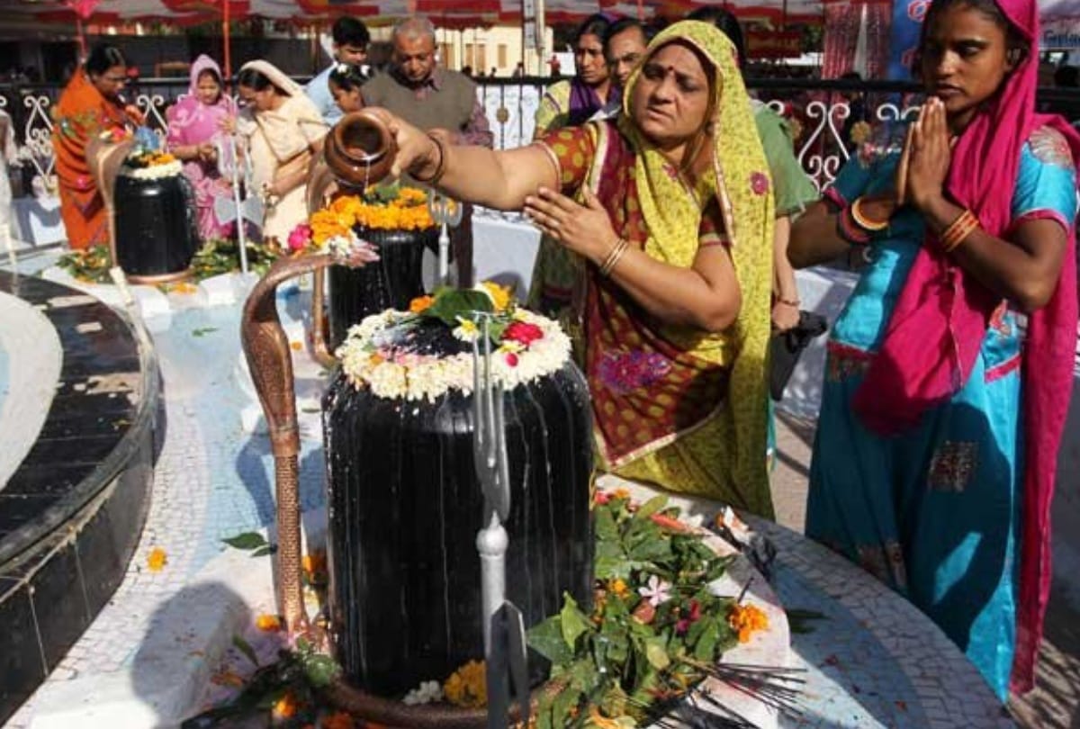 Maha Shivaratri 2019 Shubh Muhurat And Puja Vidhi à¤®à¤¹ à¤¶ à¤µà¤° à¤¤ à¤° 2019 à¤¦ à¤° à¤ à¤ à¤ à¤à¤¸à¤® à¤à¤¸ à¤¯à¤¹ à¤¦ à¤ à¤ à¤ª à¤ à¤ à¤¸à¤¹ à¤¶ à¤­ à¤® à¤¹ à¤° à¤¤ à¤à¤° à¤ª à¤à¤¨ à¤µ à¤§ Amar Ujala Hindi News Live Mahashivratri 2020 date and puja muhurat is given in this article.