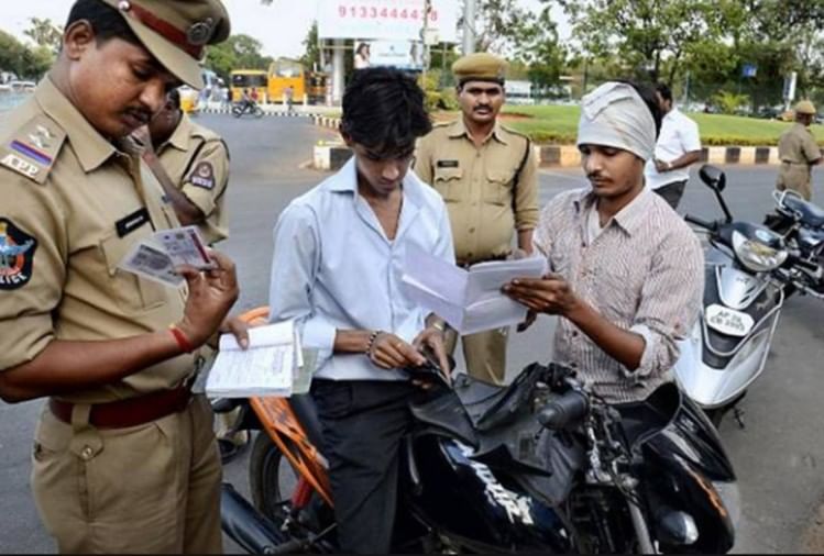 Capricious traffic police essay 07 picture