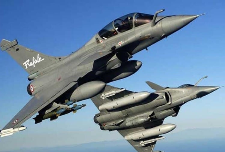 Rafale Aircraft Will Help For Give Challenge Pakistan And China : Air Chief  - राफेल विमान से पाक और चीन को साधने में मिलेगी मदद: वायु सेना प्रमुख -  Amar Ujala Hindi News Live