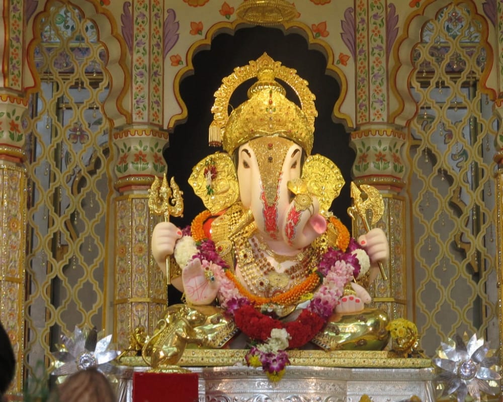 गणपति महाराज को चढ़ाएं सुपारी