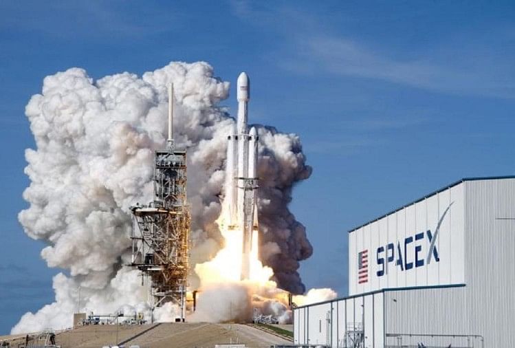 Spacex To Launch First Space Mission Inspiration 4 With All Commercial  Astronaut Crew To Orbit Later This Year - एलन मस्क की कंपनी स्पेसएक्स साल  के अंत में लांच करेगी इंसपिरेशन 4