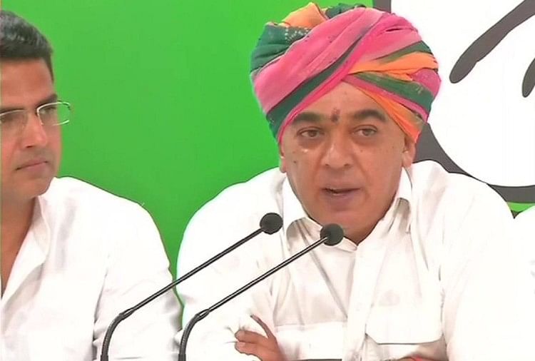 राजस्थान चुनाव 2018: भाजपा के बागी मानवेंद्र सिंह कांग्रेस के हुए, राहुल से मिलने के बाद ली सदस्यता Manvendra Singh
