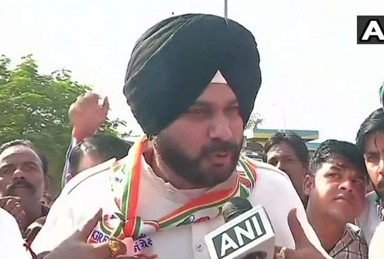 मोदी सरकार पर हमले के लिए फ्रंट फुट पर आए सिद्धू, बोले-झूठ की लहर में डूबे हैं पीएम नवजोत सिंह सिद्धू