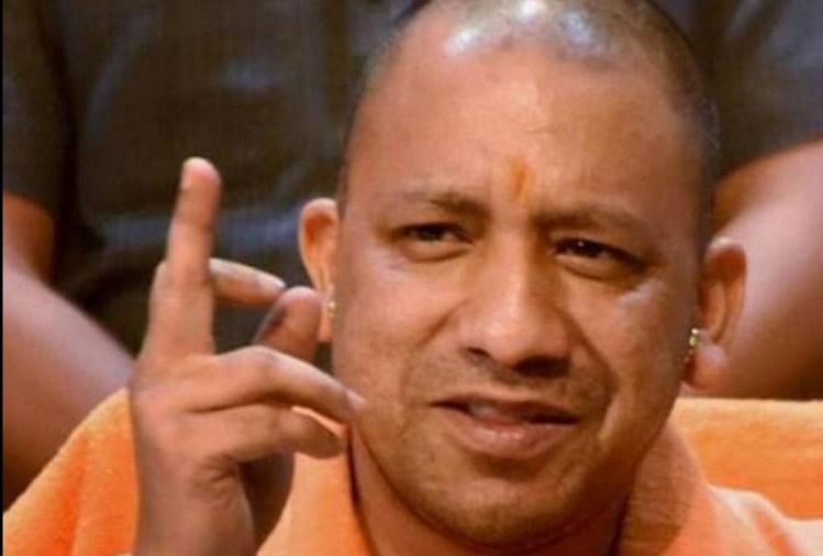 लेखपालों को मुख्यमंत्री देंगे स्मार्टफोन, खत्म होगा तीन साल का इंतजार सीएम योगी