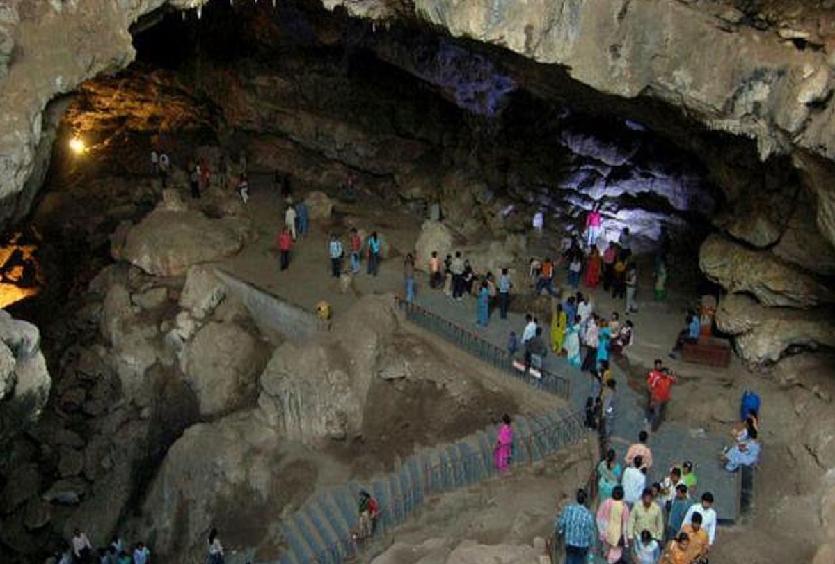Patal Bhuvaneshwar Cave Temple Pithoragarh Uttarakhand - भारत की इस गुफा में है दुनिया के खात्मे का राज, रखा है गणेश जी का कटा सिर ! - Amar Ujala Hindi News Live