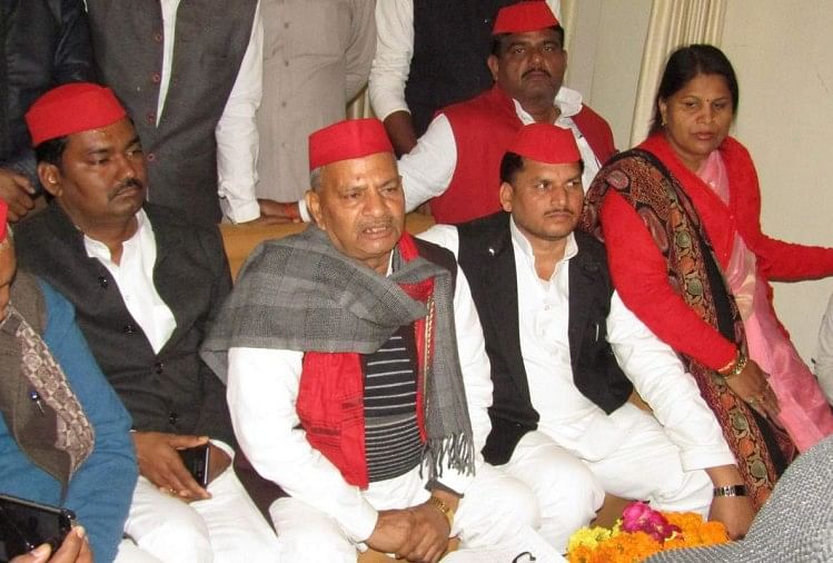 सपा के प्रदेश अध्यक्ष नरेश उत्तम