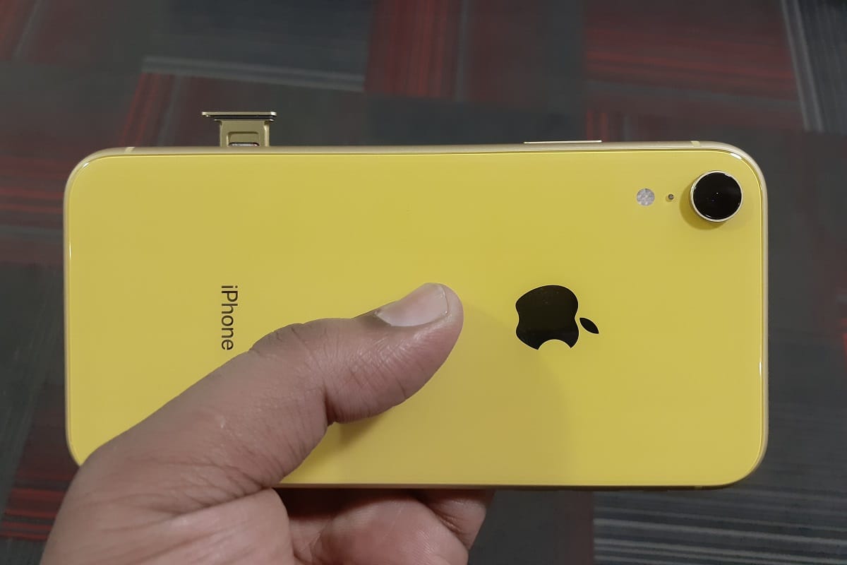 iPhone XR review: рдмреЗрд╣рддрд░реАрди рдбрд┐рд╕реНрдкреНрд▓реЗ рдХреЗ рд╕рд╛рде рд╢рд╛рдирджрд╛рд░ рдХреИрдорд░реЗ рдХрд╛ рдХреЙрдореНрдмрд┐рдиреЗрд╢рди