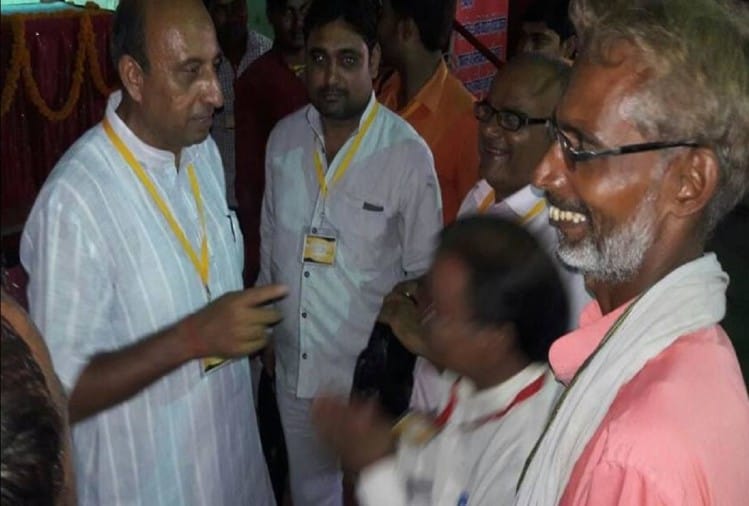 जहरीली शराब कांड : शादी पार्टी में व्यस्त आबकारी मंत्री, कौन बांटे दर्द-कौन लगाए मरहम Excise Minister, Jaypratap Singh