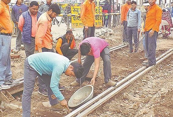 Work On The Railway Track, Repair Work - रेलवे ट्रैक ...