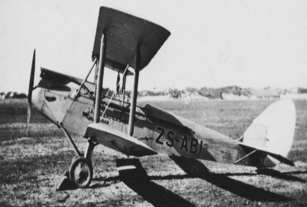 Success Story Of First Indian Women Pilot Sarla Thakral - भारत की पहली महिला पायलट सरला ठकराल, जिन्होंने समाज की बंदिशों को तोड़ भरी उड़ान - Amar Ujala Hindi News Live