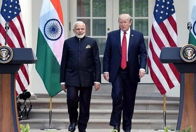जल-थल-नभ में बढ़ेगी देश की सामरिक शक्ति, अमेरिका से इन हथियारों को खरीदेगा भारत डोनाल्ड ट्रंप-नरेंद्र मोदी (फाइल फोटो)