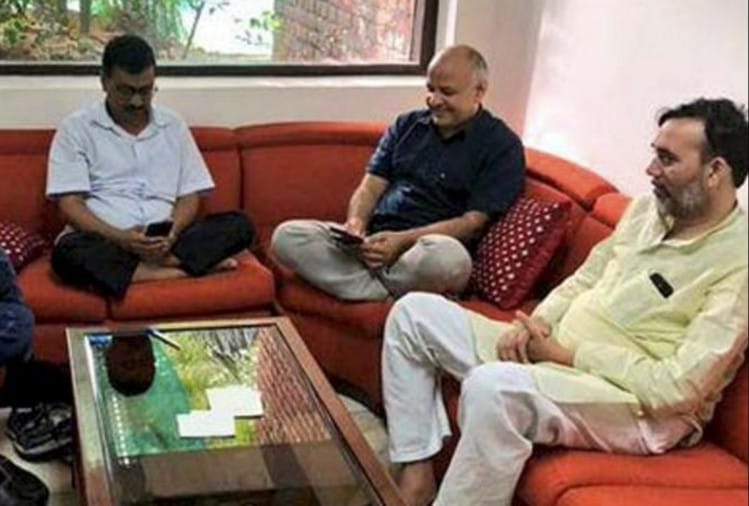 सीएम केजरीवाल, डिप्टी मनीष सिसोदिया, पूर्व आप नेता योगेंद्र यादव। (File)