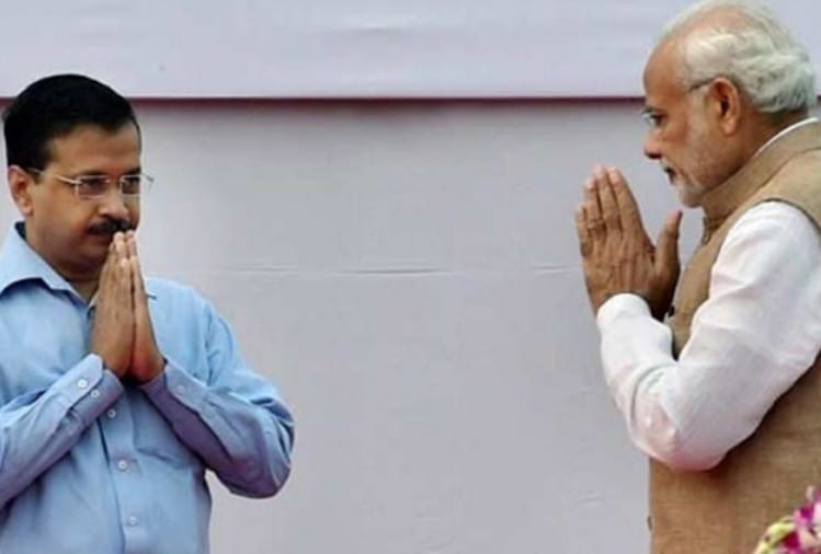 अरविंद केजरीवाल-नरेंद्र मोदी (फाइल फोटो)