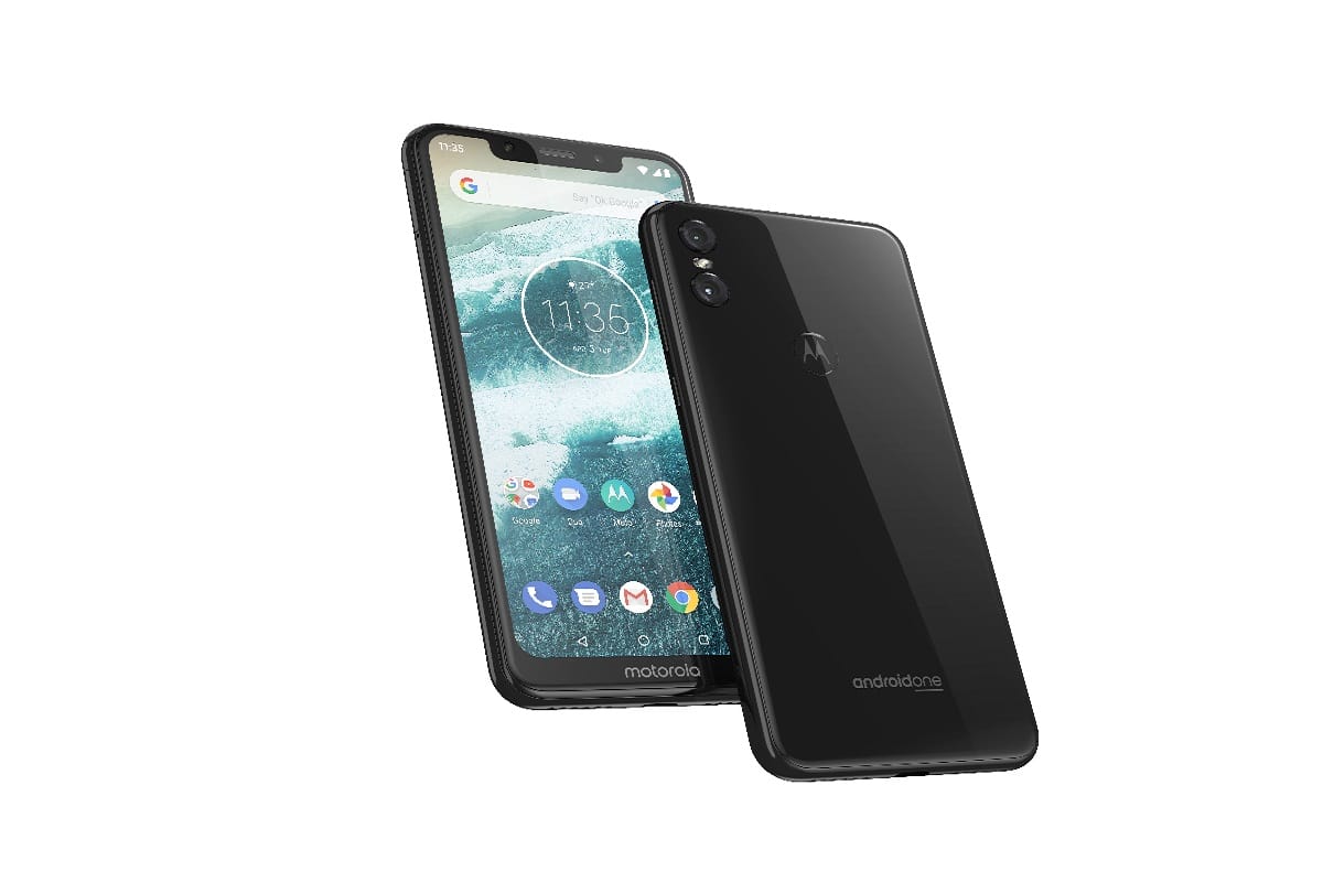 Moto G7 भारत में हुआ लॉन्च, 15 मिनट की चार्जिंग में 9 घंटे चलेगा फोन