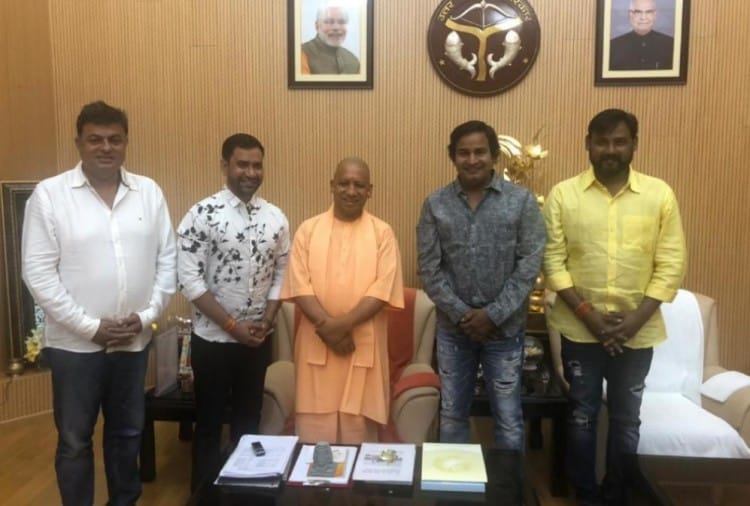 भोजपुरी फिल्म स्टार दिनेश लाल यादव 'निरहुआ'