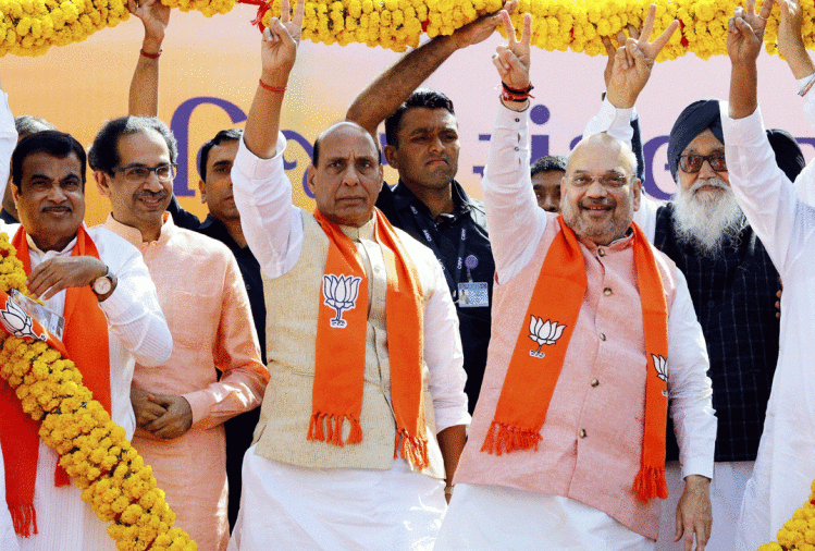 गांधीनगर में अमित शाह की नामांकन रैली