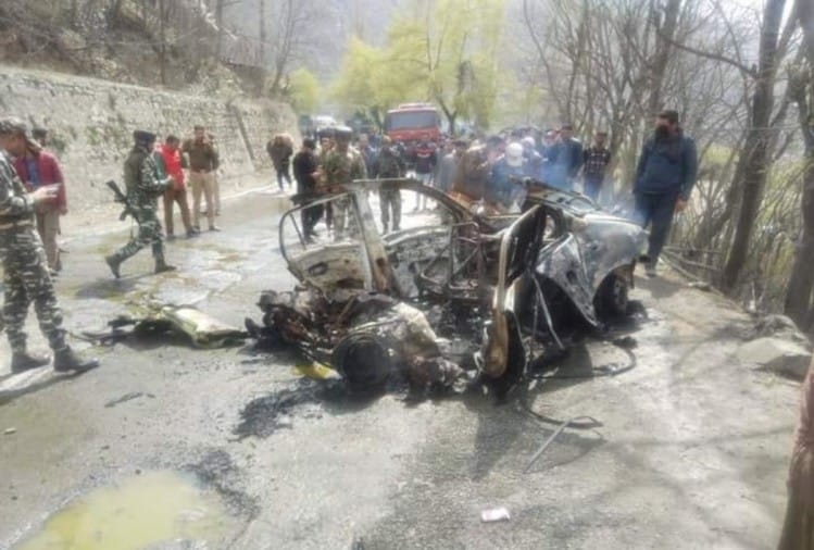 पुलिस को मिला बनिहाल आत्मघाती हमलावर का पत्र, पुलवामा दोहराना चाहता था आतंकी बनिहाल में धमाके में इस्तेमाल हुई कार (फाइल फोटो)