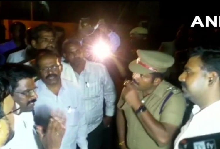 डीएमके कोषाध्यक्ष के घर पड़ा छापा