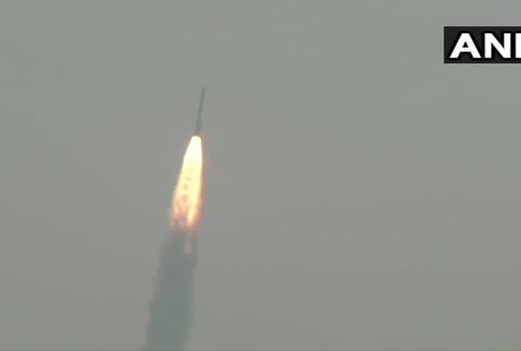 इसरो ने लांच की एमसैट सैटेलाइट