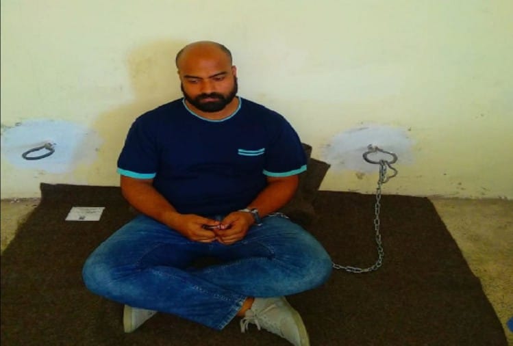 फर्जी आईएफएस अफसर का पति