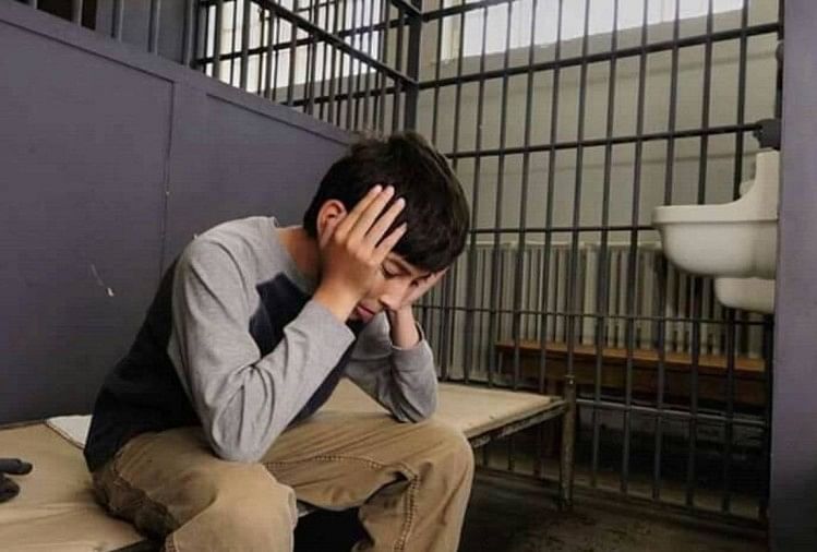 Toys pounded glasses prison