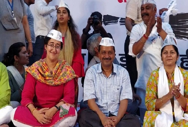 शाहदरा में जनसभा को संबोधित करने पहुंचे सीएम अरविंद केजरीवाल
