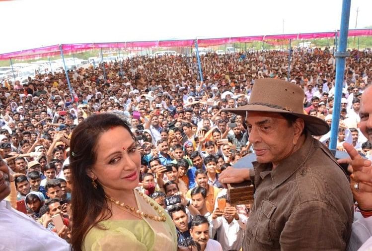 धर्मेंद्र ने किया हेमा मालिनी के लिए प्रचार